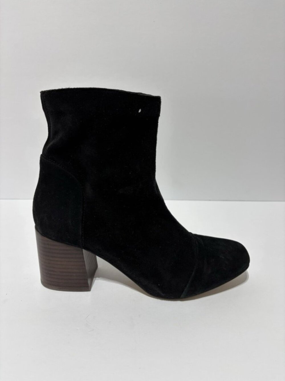 Eram Women’s Black Suede Ankle Booties, Size US 9M, EUR 40